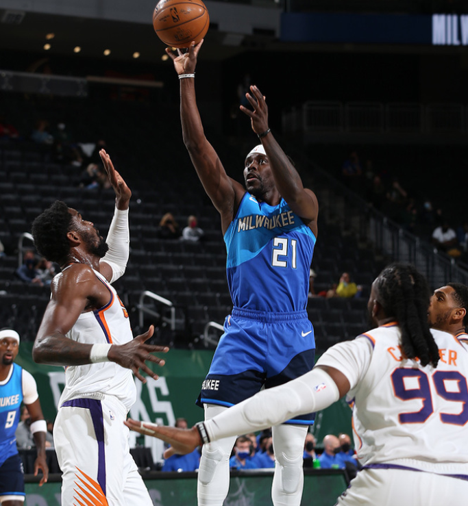 天津队绝杀魔术，保罗惊艳四座