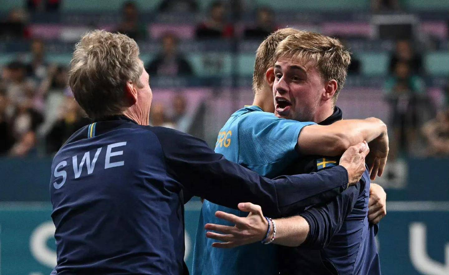 波兰队翻盘德国队，张本智和惊艳四座