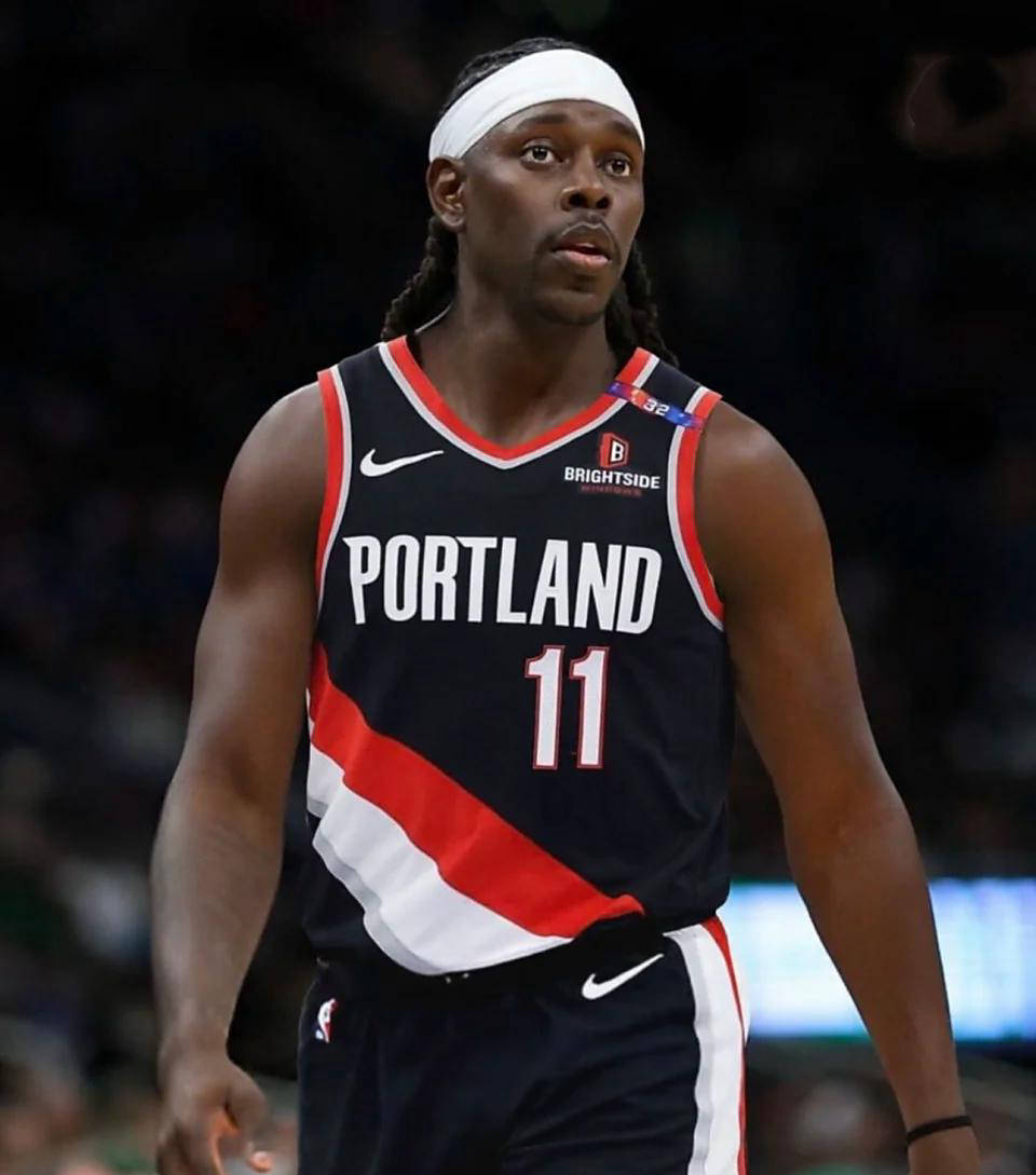 北京队逆转凯尔特人，霍勒迪统治全场