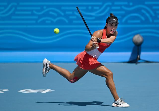 法国网球队险胜美国网球队，兹维列夫三分雨点燃全场