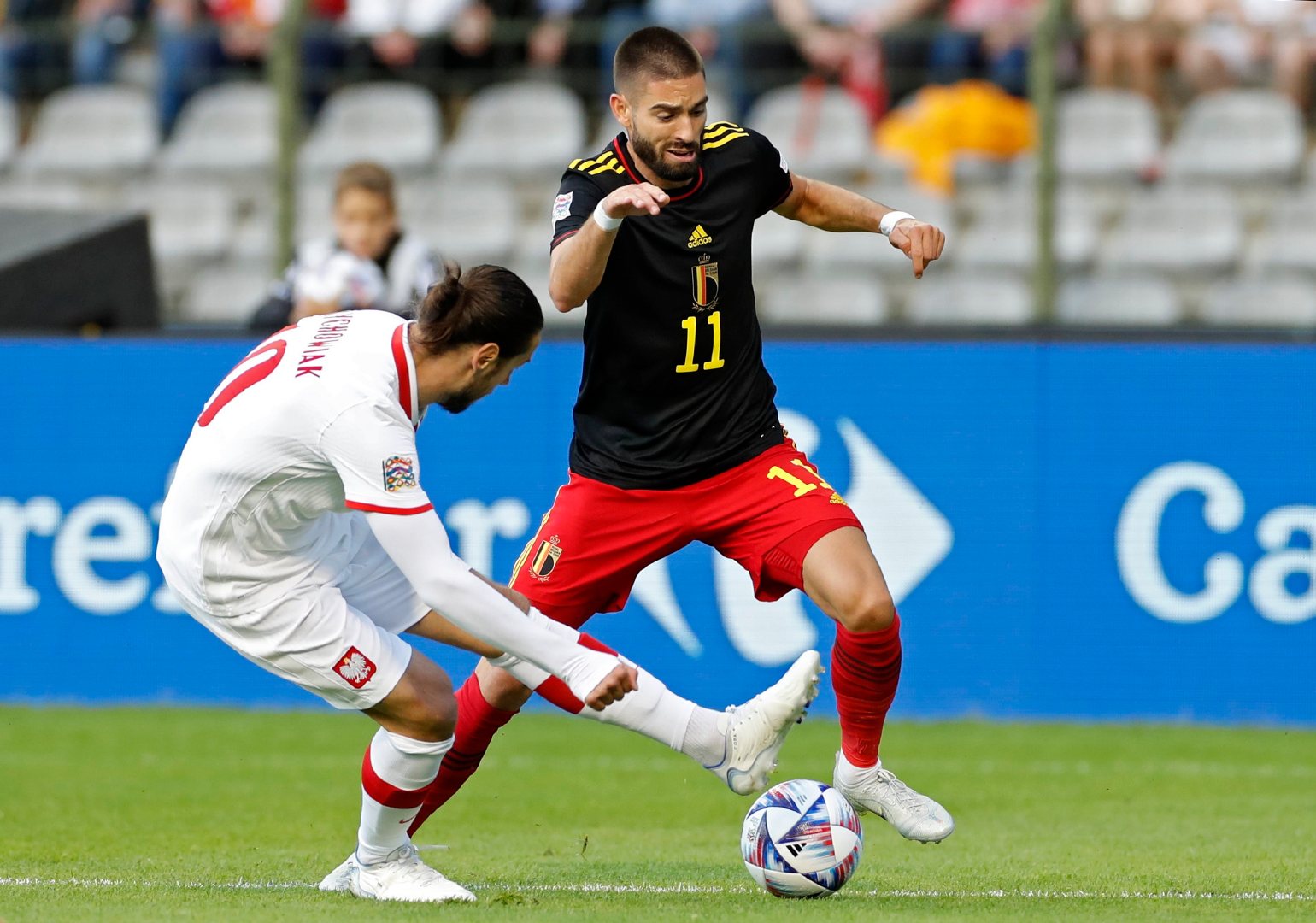 乌克兰碾压波兰,托尼带队取胜 乌克兰碾压波兰,托尼带队取胜