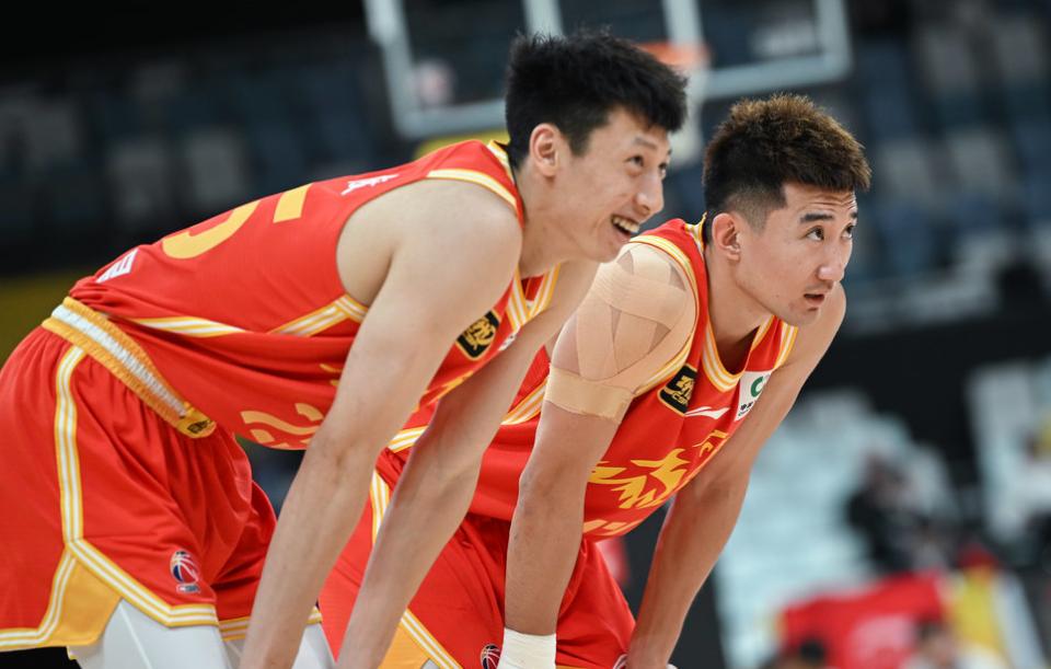 太阳鏖战福建队,赵继伟扛起全队 太阳鏖战福建队,赵继伟扛起全队