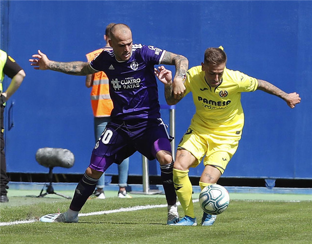 格拉纳达客场胜出,小组战绩逆袭 格拉纳达客场胜出,小组战绩逆袭