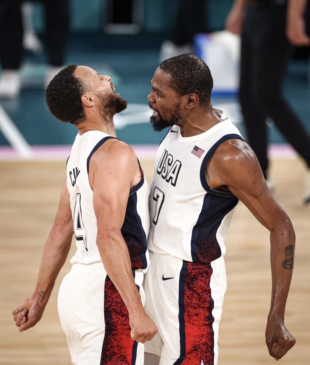 塞尔维亚男篮碾压篮网，布拉德利一己之力扛起全队