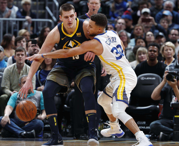 灰熊名宿回归成为新助理教练,重返球场打造新气象 灰熊名宿回归成为新助理教练,重返球场打造新气象