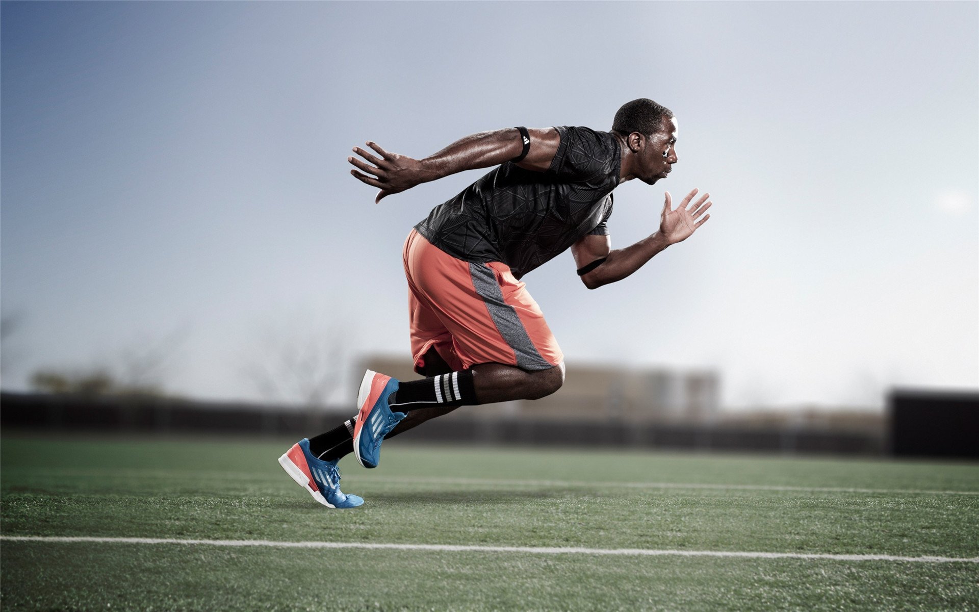 熊猫TV-红魔之矛刺穿斑马防线，拉什福德进攻端无人可挡，皇家社会对阵尤文战术解析