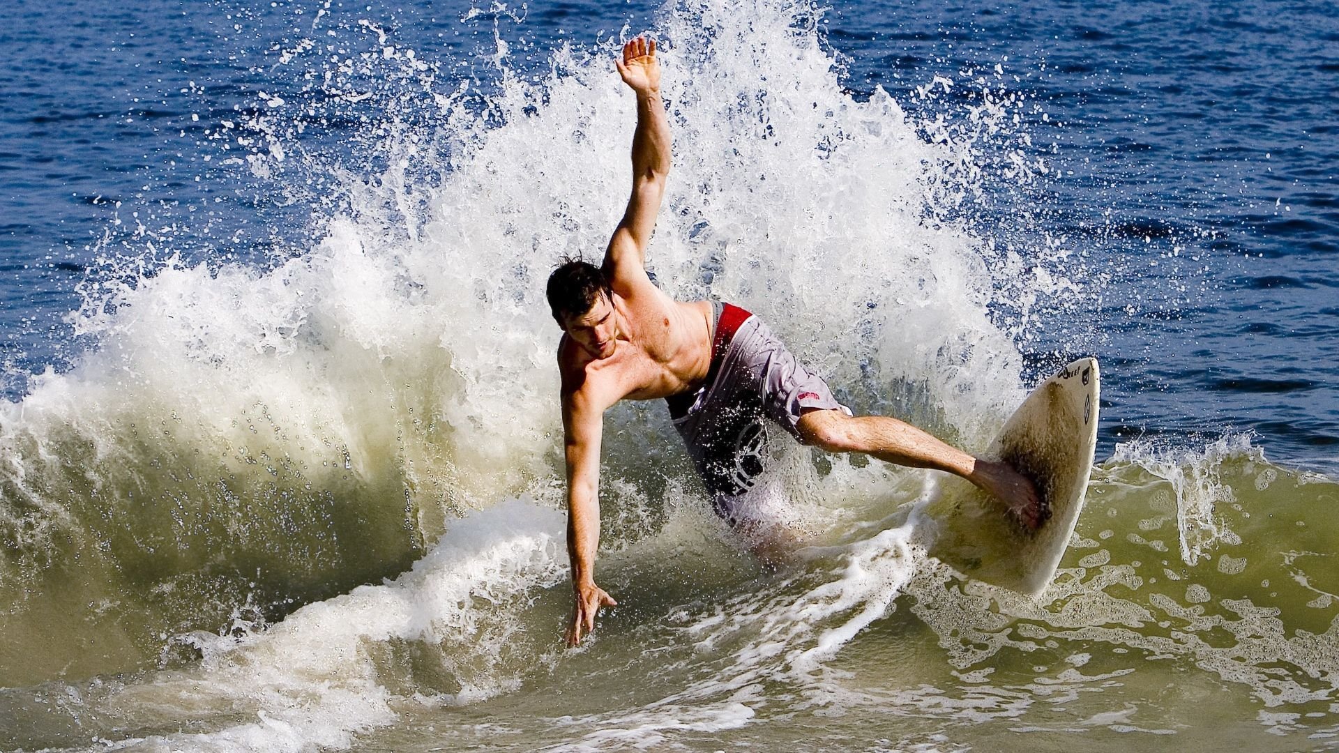 羽坛惊魂夜，韩国队绝境逢生，桃田贤斗一剑封喉定乾坤